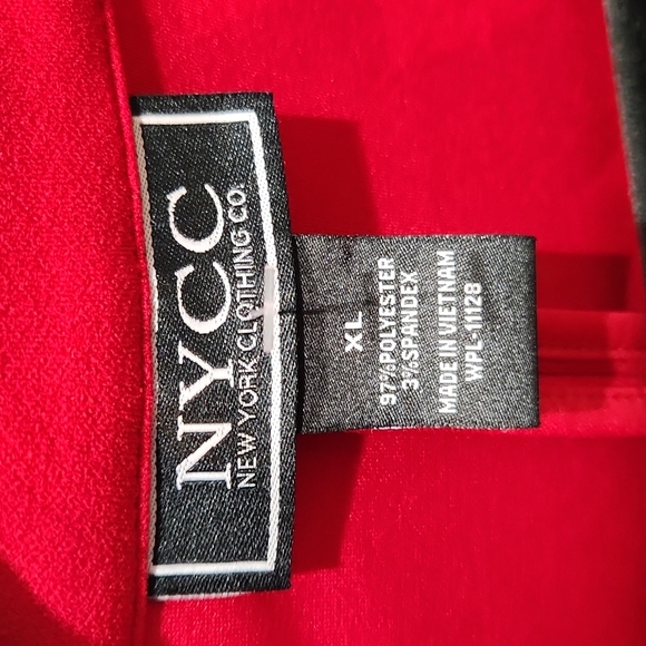 Red blazer - Picture 6 of 9